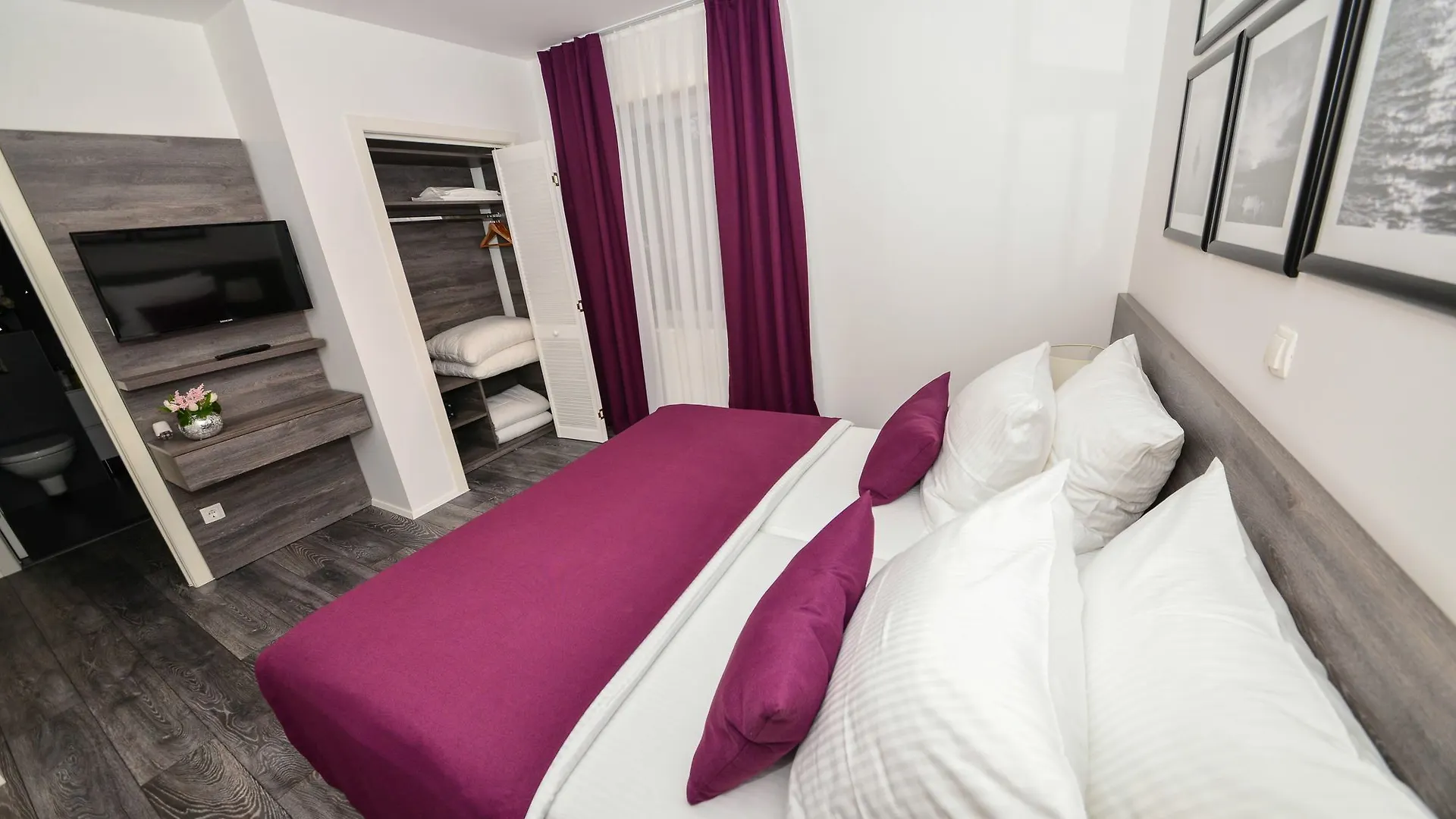 Sunset Deluxe Apartments Vir 0*,